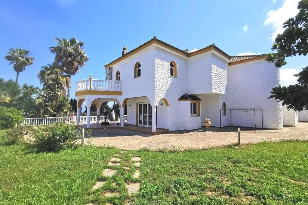 Villa grande piscine 5 min de la mer Málaga Exterior foto